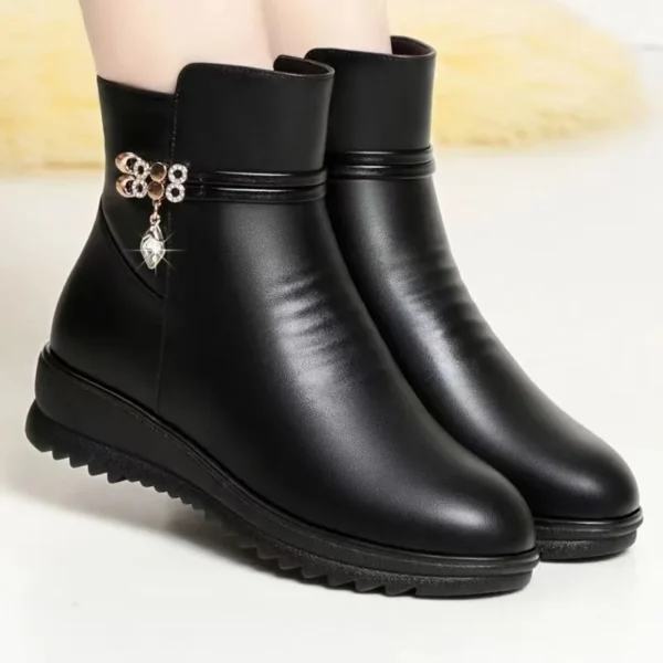 2024 Winter Thick Fur Inner Leather Women's Snow Boots Large Women's Winter Shoes - Image 2